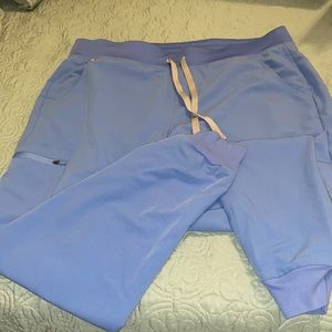 XL FIGS jogger scrubs
